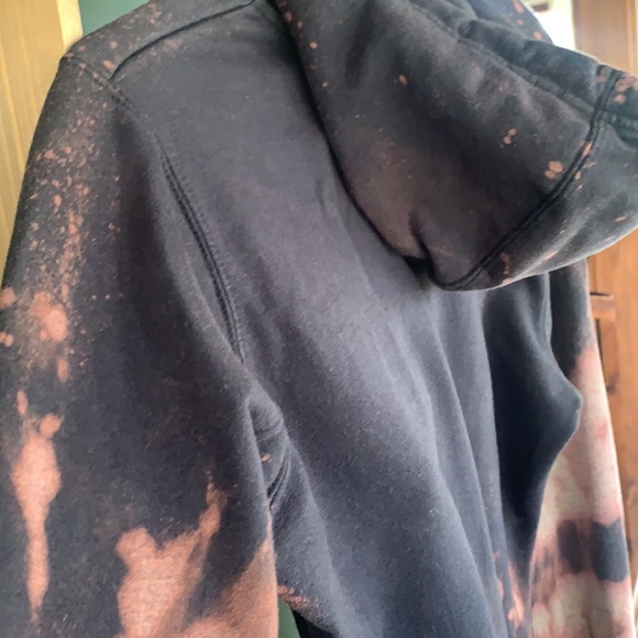 Women’s Custom Bleach Dye Steelers Zip Up-Medium. - Picture 5 of 7
